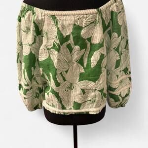 Tahari 100% linen Lose fitting blouse green and white floral Size Medium